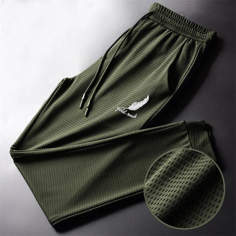 Men's trendy track pants
بنطلون رياضي رجالي عصري