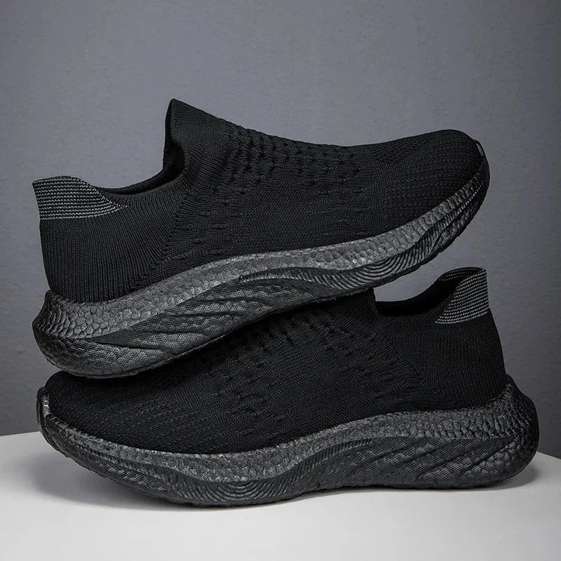 Breathable Casual Shoes For Men And Women Lightweight Sports Shoes Couple Socks EVA Material Summer Season Transpirable