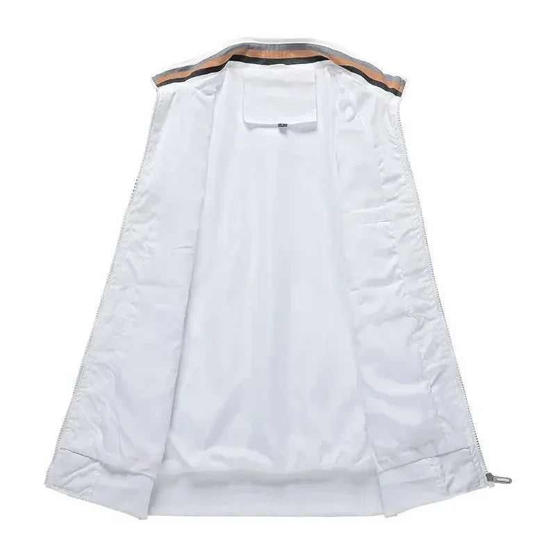 Men's embroidered jacket, suitable for autumn and winter, waterproof
جاكيت رجالي مطرز، مناسب لفصل الخريف والشتاء مقاوم للماء