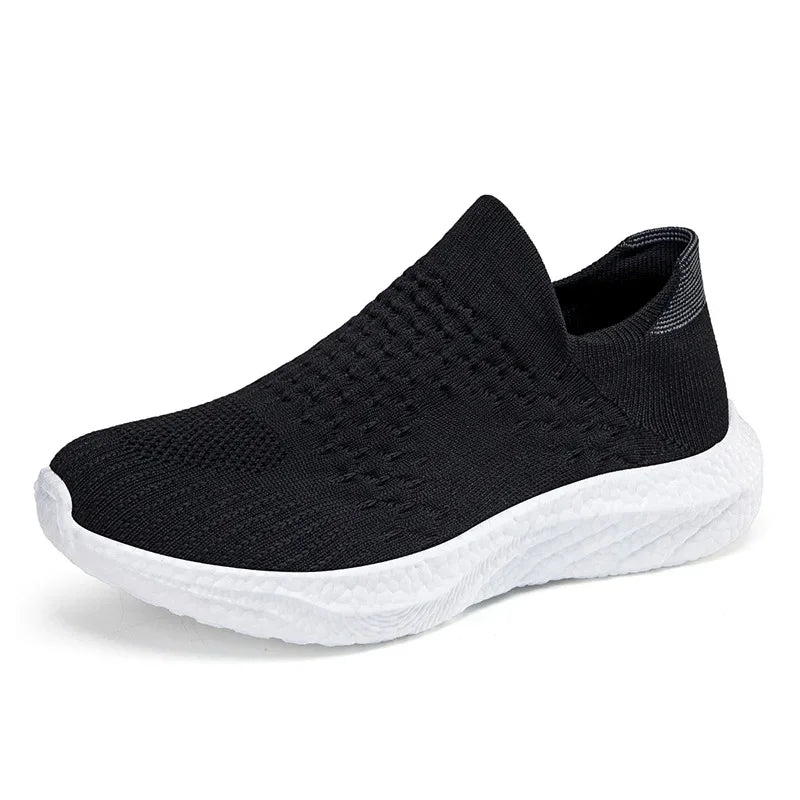 Breathable Casual Shoes For Men And Women Lightweight Sports Shoes Couple Socks EVA Material Summer Season Transpirable