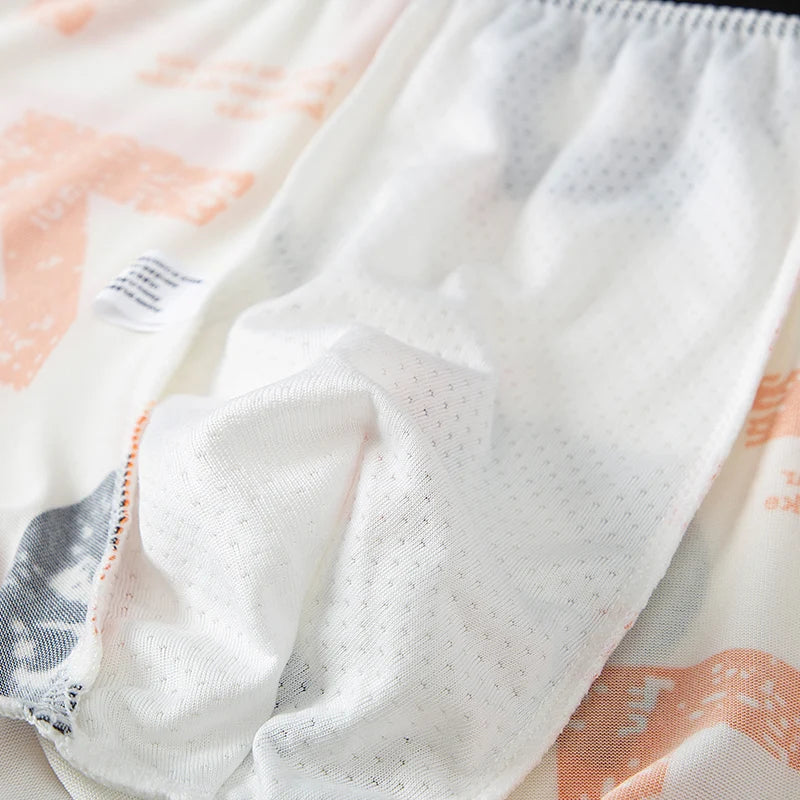Simple and fashionable men's underwear