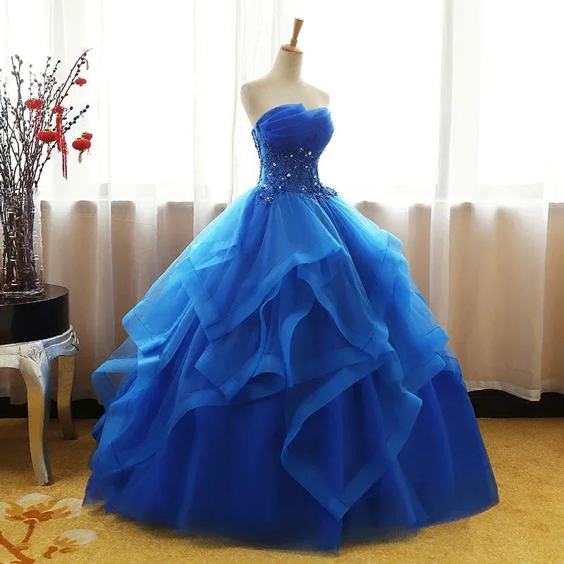 Luxurious lace quinceañera dress