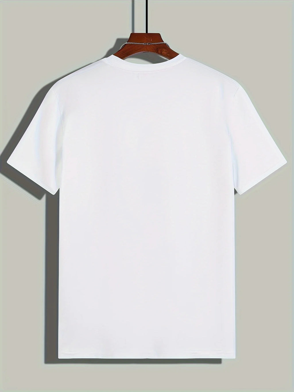 Men's summer loose-fitting t-shirt made from 100% pure cotton
تيشيرت رجالي صيفي فضفاض مصنوع من القطن الخالص 100%