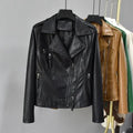 Stylish short coat made of high-quality sheepskin with a modern design for women