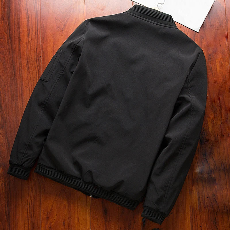 Men's slim-fit bomber jacket with long sleeves,
جاكيت رجالي بومبر رفيع بأكمام طويلة،